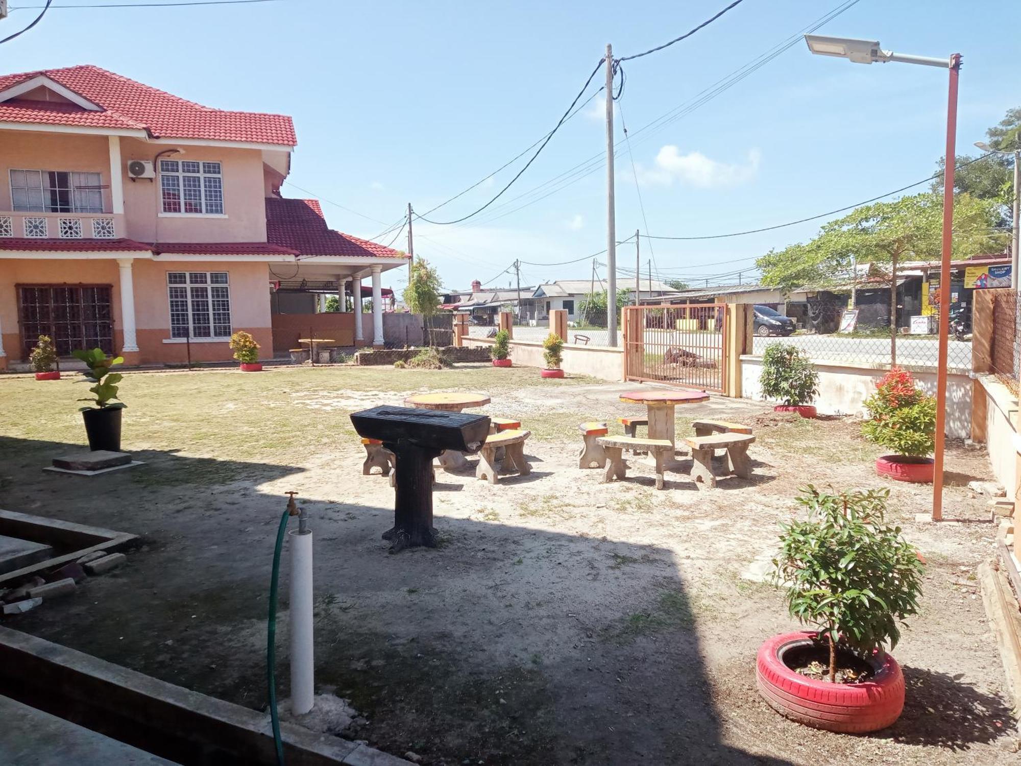 Orkid Camelia 4 Bedrooms Fully Aircond - Near Drawbridge,mayang Mall,ktcc,pasar Payang * Kuala Terengganu